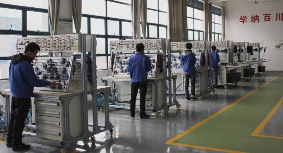 PLC編程培訓后做什么工作？電氣自動化技術在哪里發(fā)展？